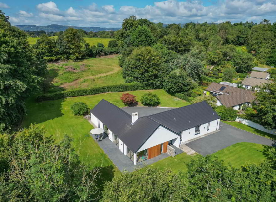 8 Ballynahatty Road, Belfast, BT8 8LE