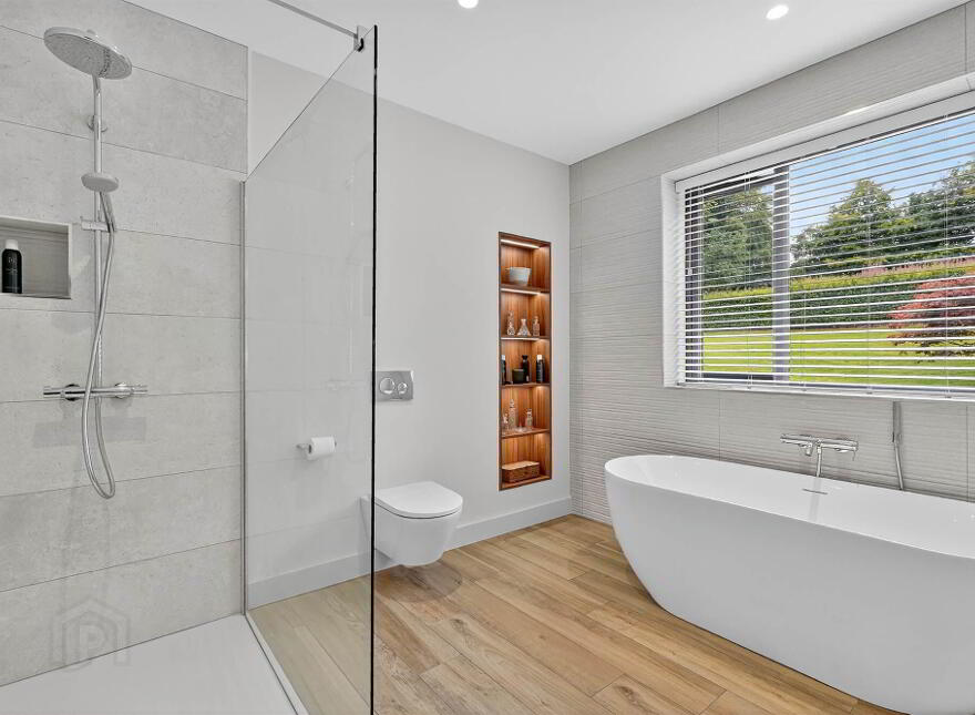 8 Ballynahatty Road, Belfast, BT8 8LE