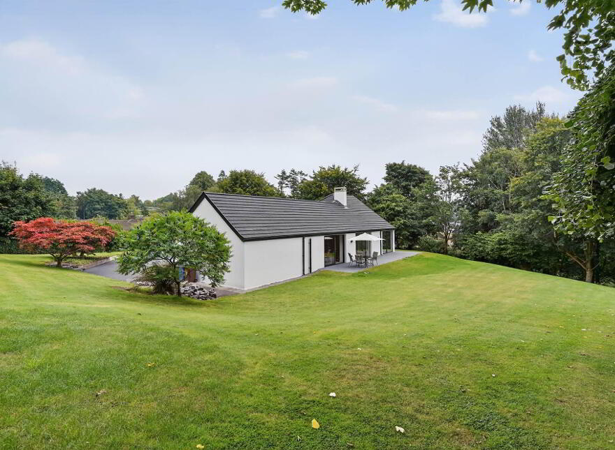 8 Ballynahatty Road, Belfast, BT8 8LE