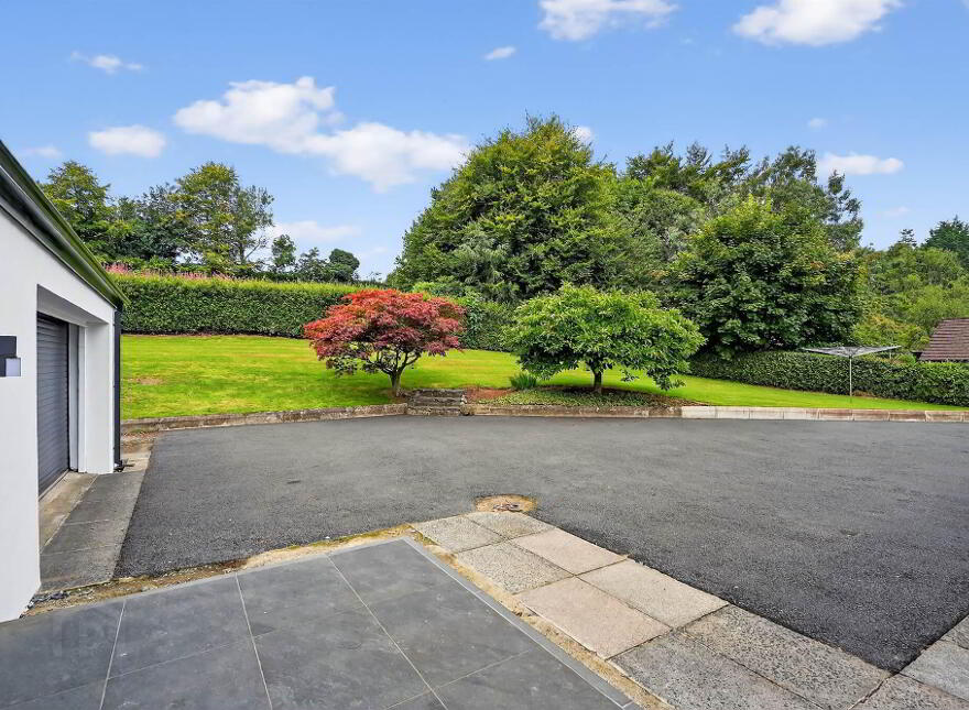8 Ballynahatty Road, Belfast, BT8 8LE