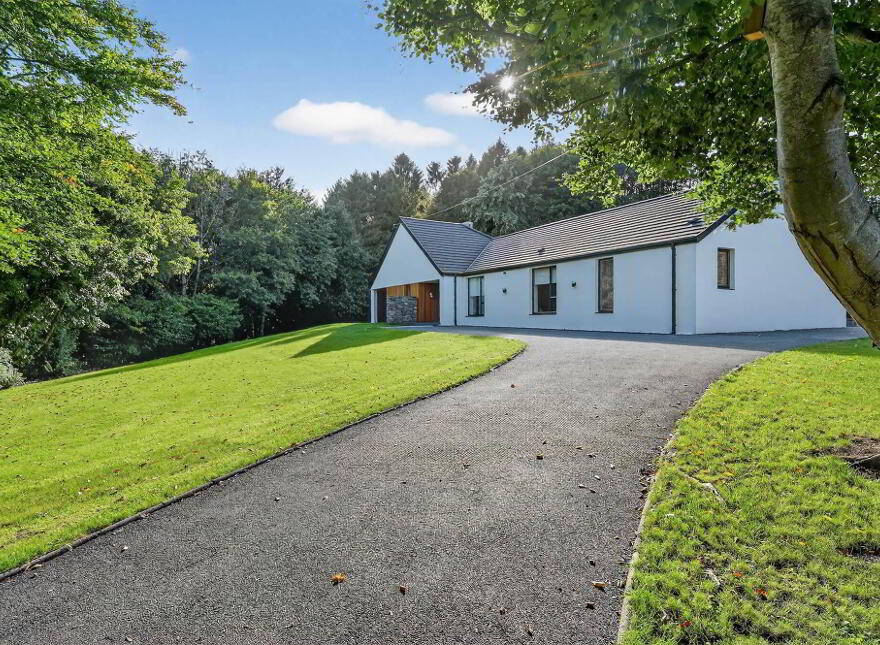 8 Ballynahatty Road, Belfast, BT8 8LE
