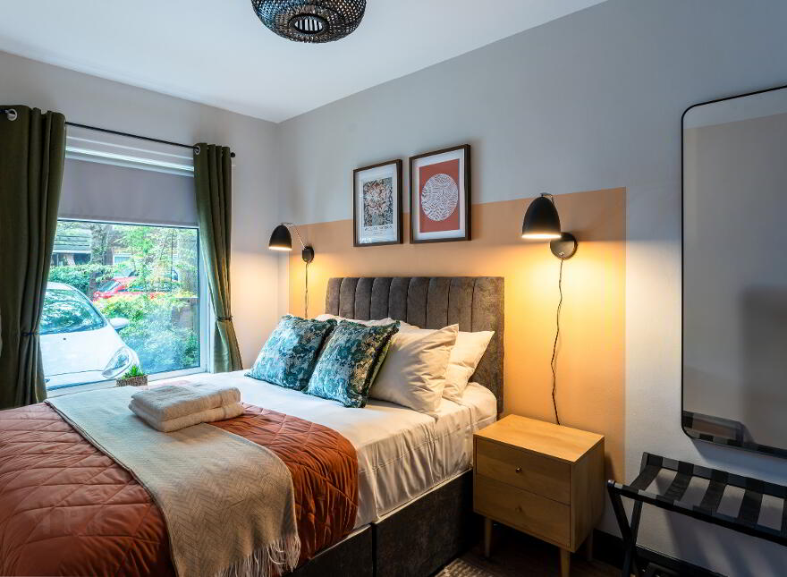 City Centre Short Term Let, Salisbury Court, Belfast, BT7 1DD