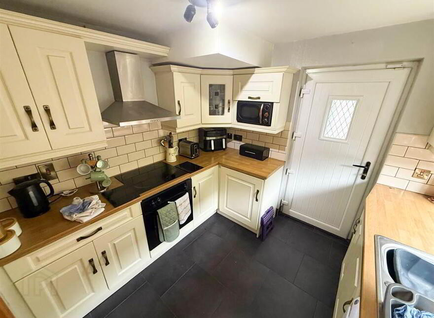 35 Carnagat Park, Newry, BT35 8QD