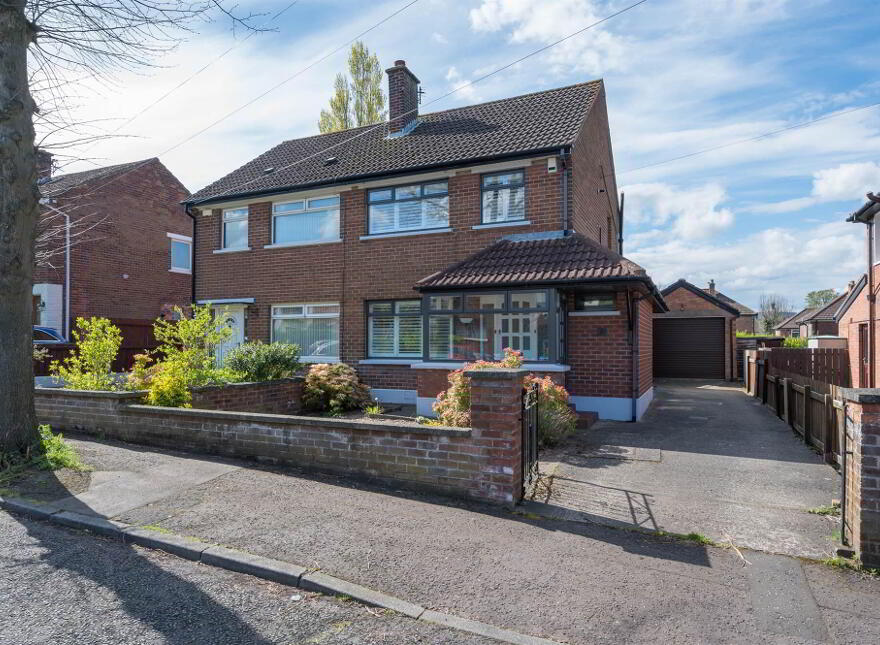 8 Carolhill Park, Belfast, BT4 2FF photo