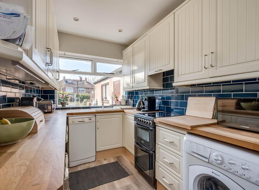 8 Carolhill Park, Belfast, BT4 2FF