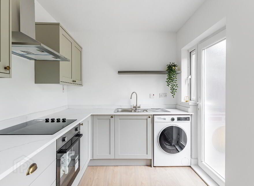 132 Joanmount Gardens, Belfast, BT14 6NZ