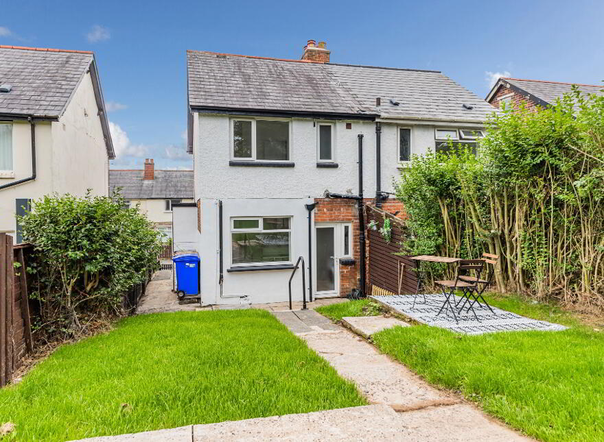 132 Joanmount Gardens, Belfast, BT14 6NZ