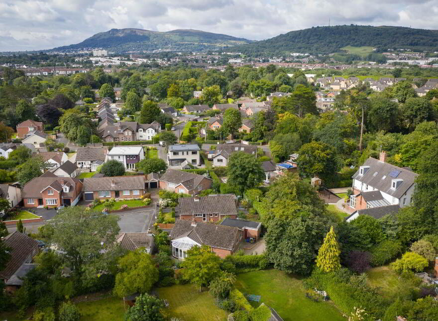 17 Cooleen Park, Jordanstown, Newtownabbey, BT37 0RR