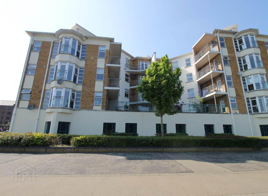 11 Foyleview, Londonderry, BT48 7NS photo