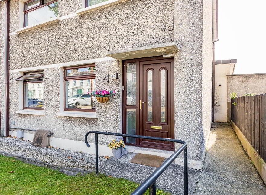 42 Railway Street, Comber, Newtownards, BT23 5HQ