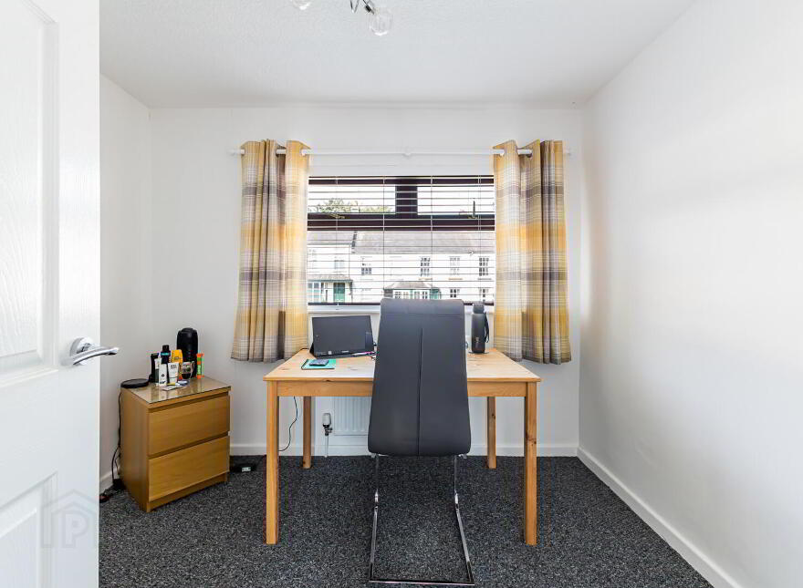 42 Railway Street, Comber, Newtownards, BT23 5HQ