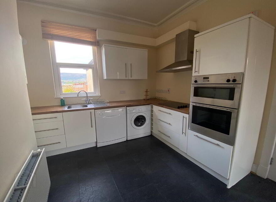 425a Lisburn Road, Belfast, BT9 7EW