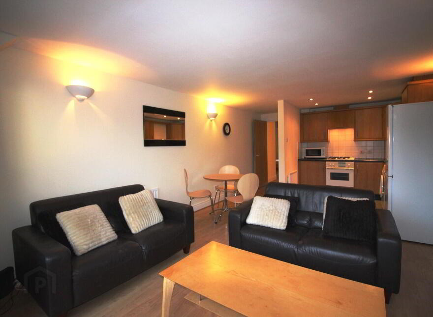 3 Lesley Plaza, Lisburn Road, Belfast, BT9 6JN