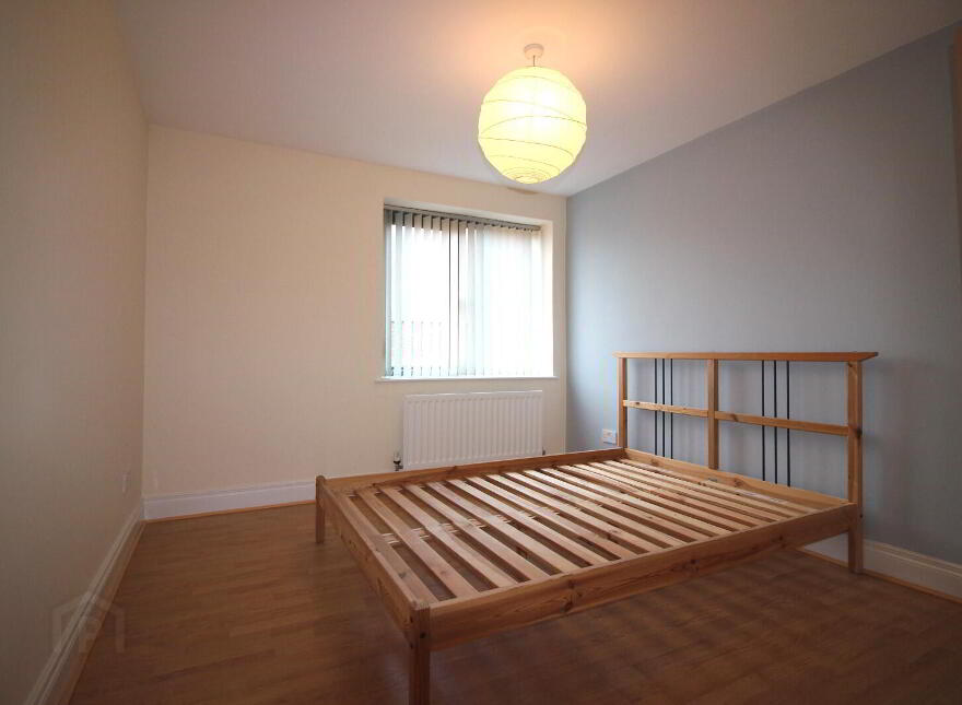 3 Lesley Plaza, Lisburn Road, Belfast, BT9 6JN
