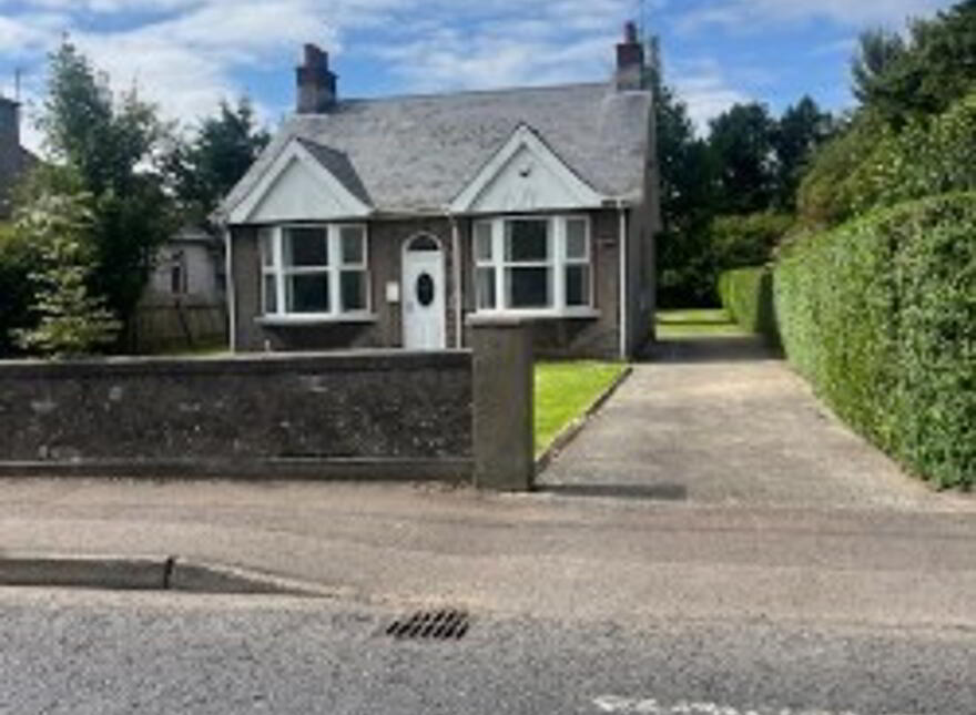 12 Portrush Road, Coleraine, BT52 1RD photo