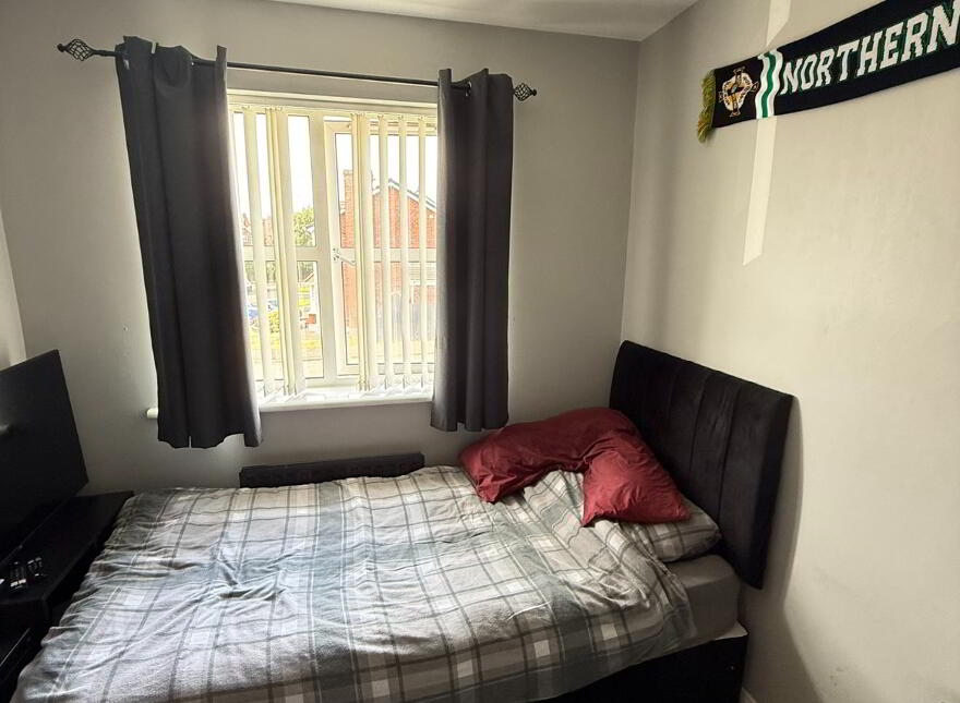 12 Whitethorn Brae, Newtownards, BT23 8EX