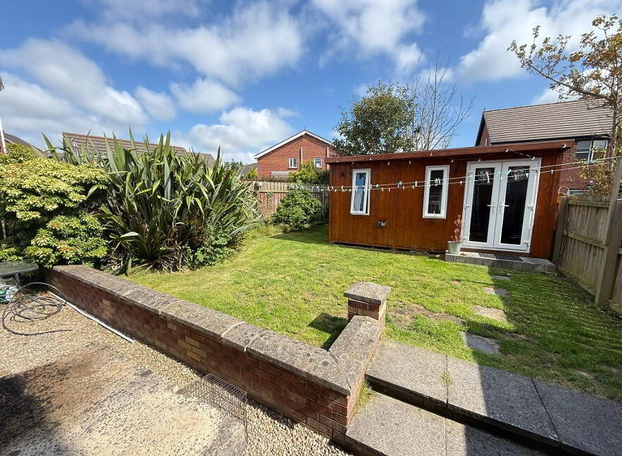 12 Whitethorn Brae, Newtownards, BT23 8EX