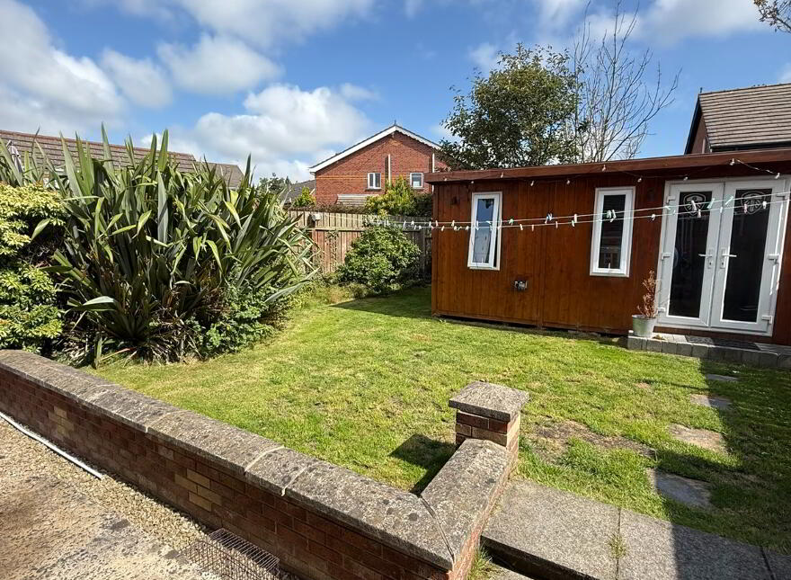 12 Whitethorn Brae, Newtownards, BT23 8EX