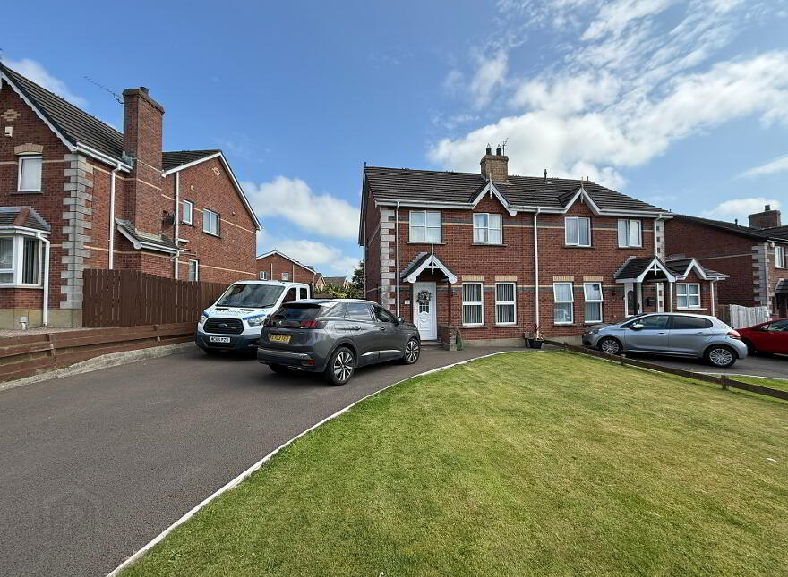 12 Whitethorn Brae, Newtownards, BT23 8EX photo