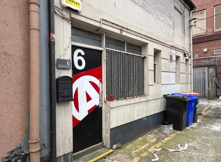 6 Wellington Court, Belfast, BT1 6HW