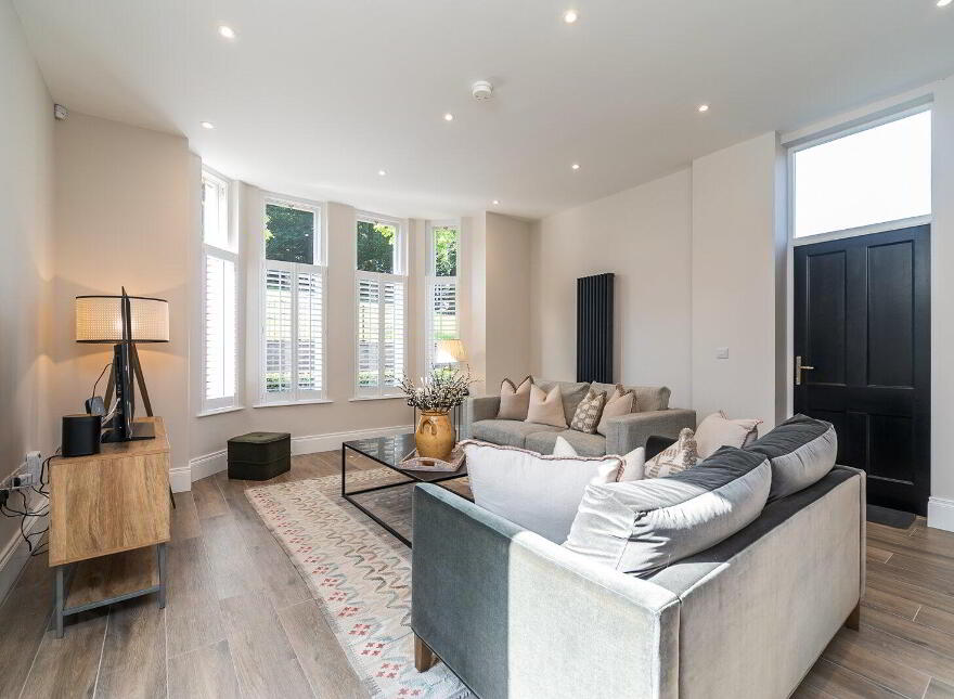 Number 1, 24 Ishbel Mews, Belfast, BT8 8FZ