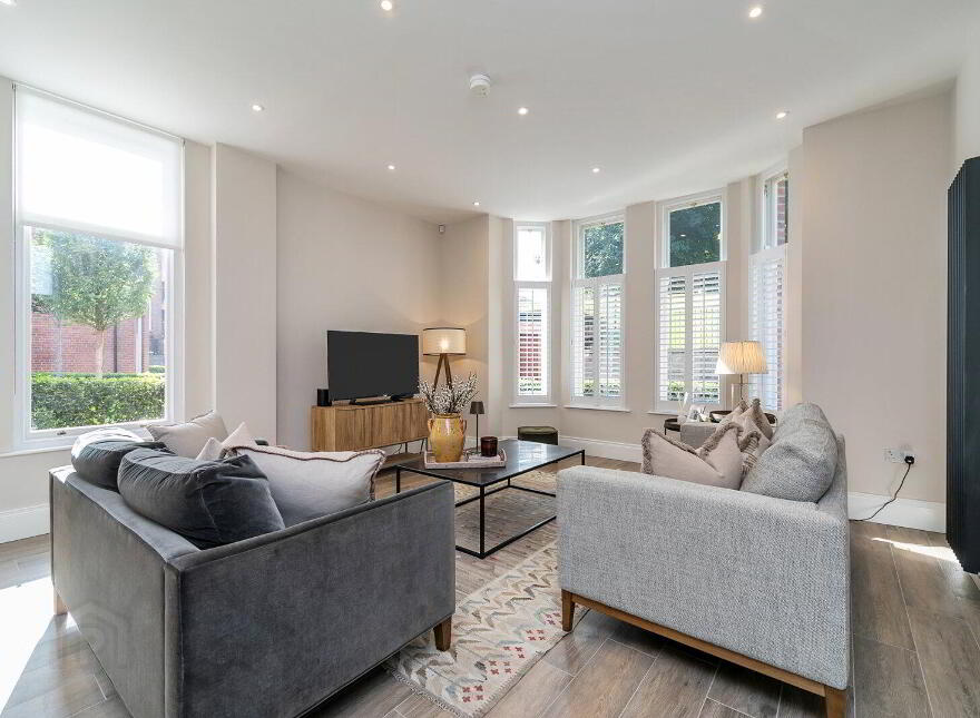 Number 1, 24 Ishbel Mews, Belfast, BT8 8FZ