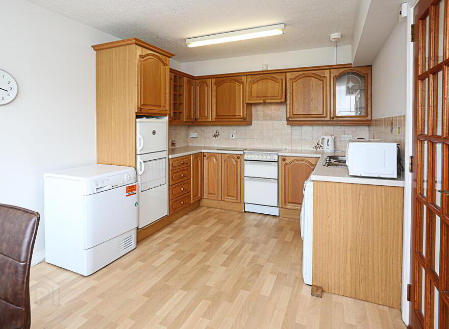 8 St Helens Court, High Street, Holywood, BT18 9SS