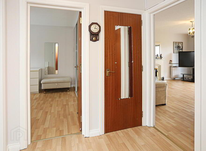 8 St Helens Court, High Street, Holywood, BT18 9SS