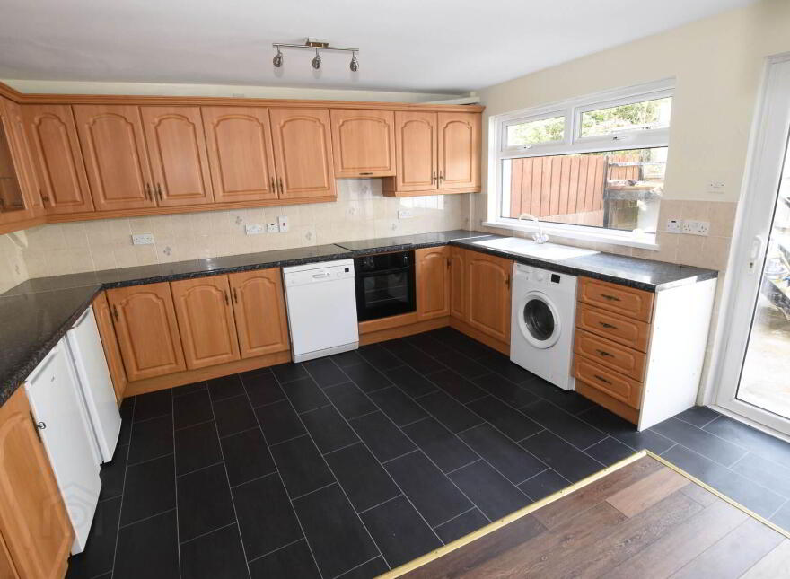 37 Meadowbank Avenue, Donaghadee, BT21 0HR