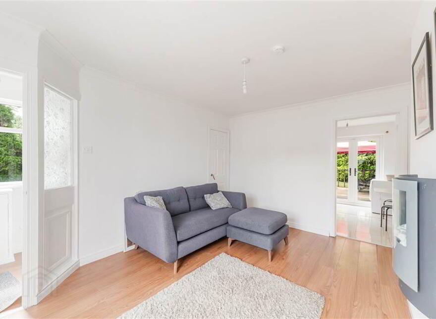 322 Lagmore Meadows, Stewartstown Road, Dunmurry, Belfast, BT17 0TJ