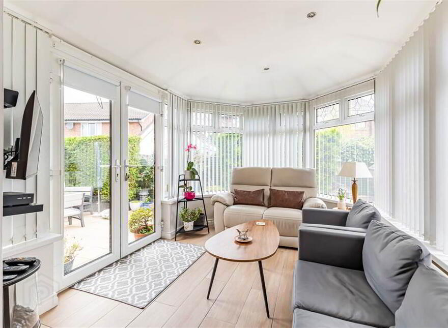 21 Knockdarragh Park, Lisburn, BT28 2XZ