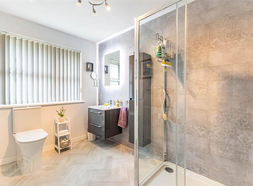 21 Knockdarragh Park, Lisburn, BT28 2XZ