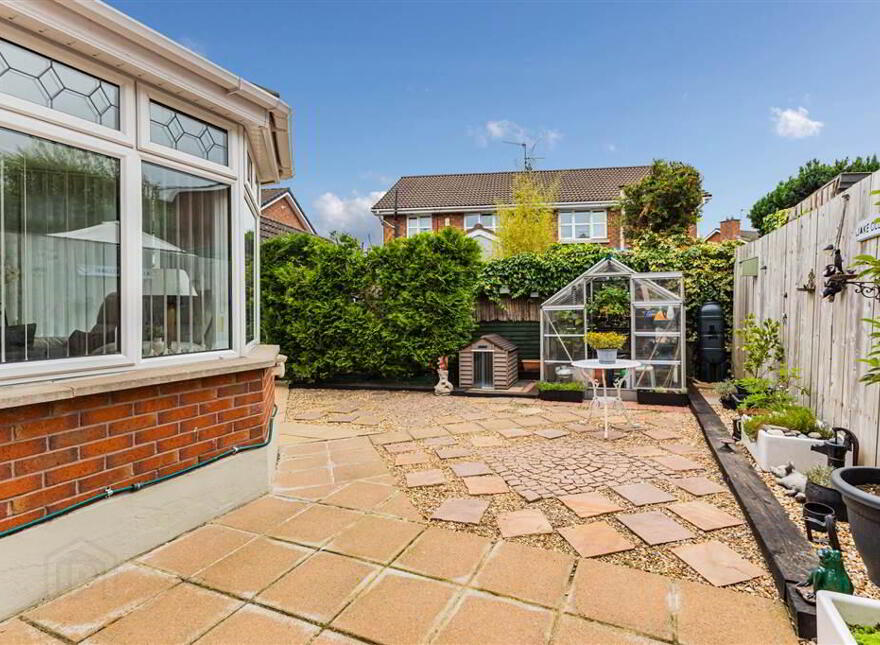 21 Knockdarragh Park, Lisburn, BT28 2XZ