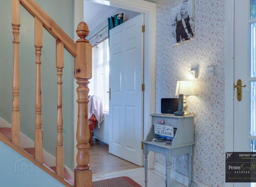 6 Demesne Crescent, Newtownards, BT22 2UE
