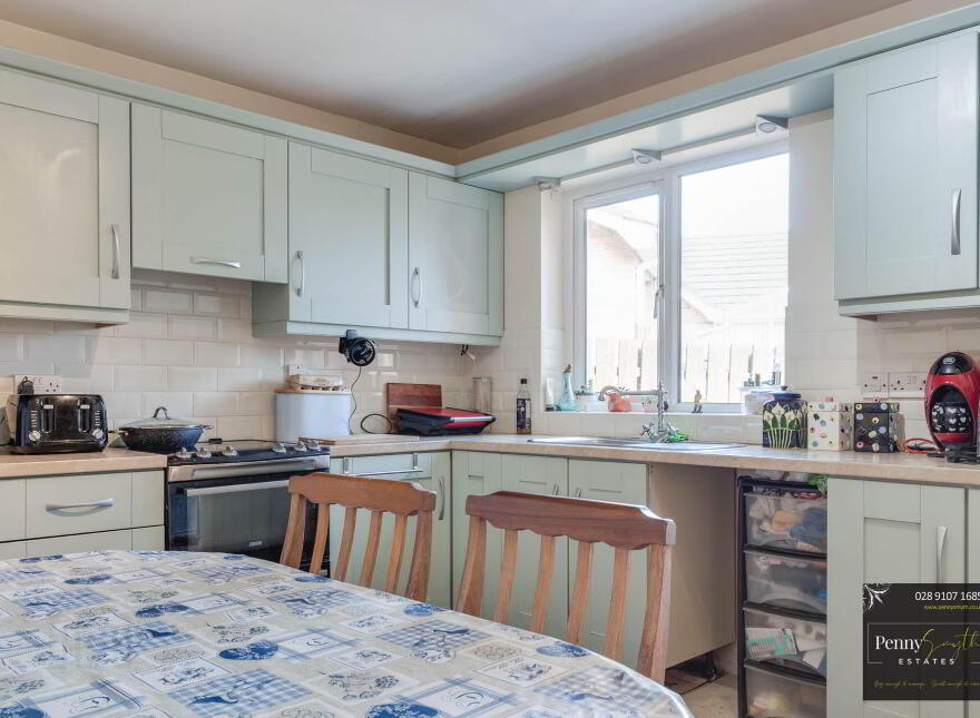 6 Demesne Crescent, Newtownards, BT22 2UE