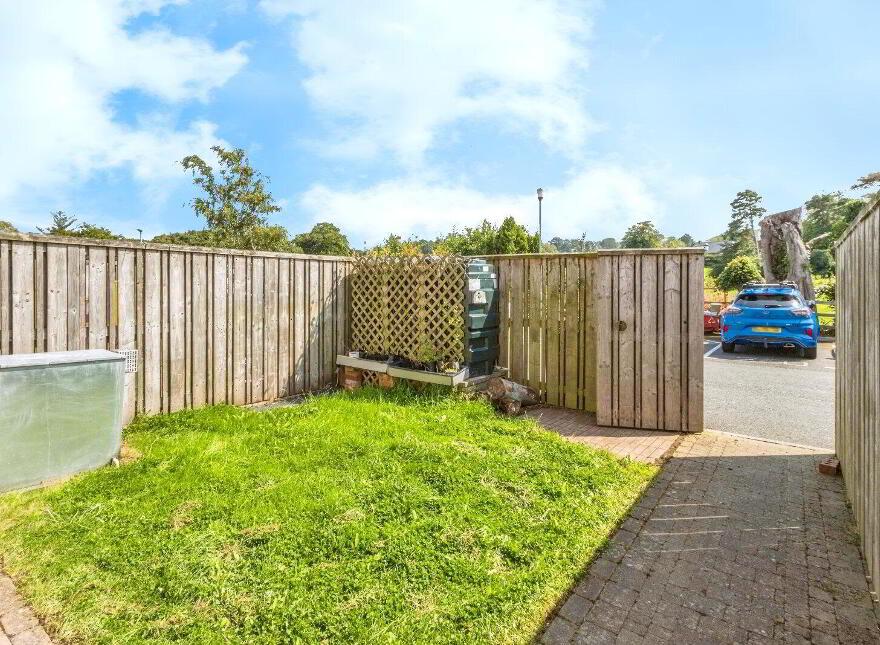 248 Ballylesson Road, Lisburn, BT27 5TS