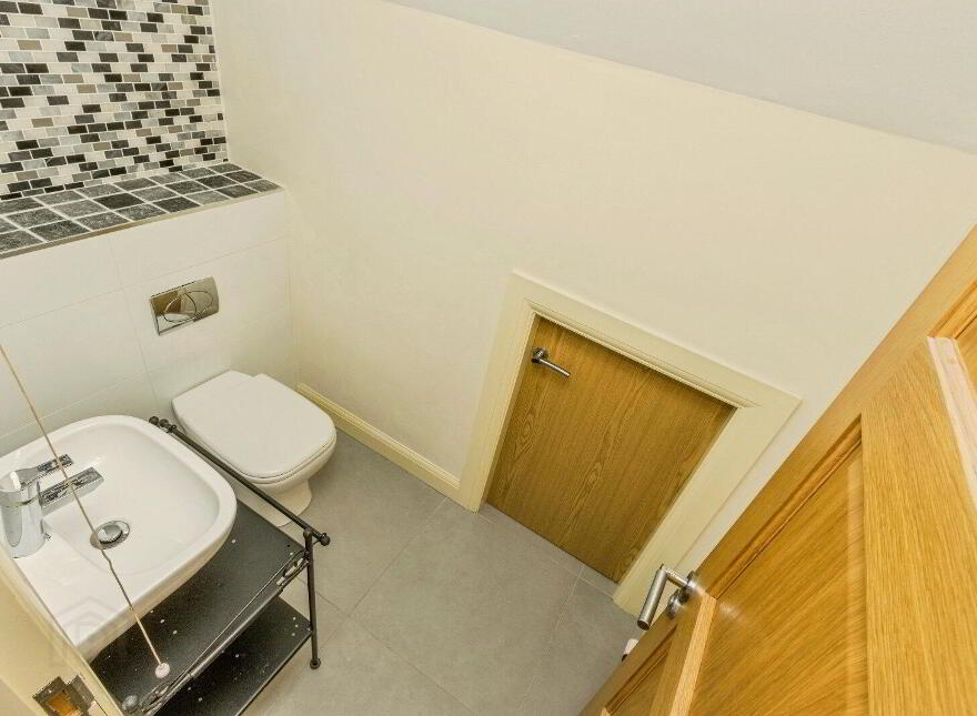248 Ballylesson Road, Lisburn, BT27 5TS