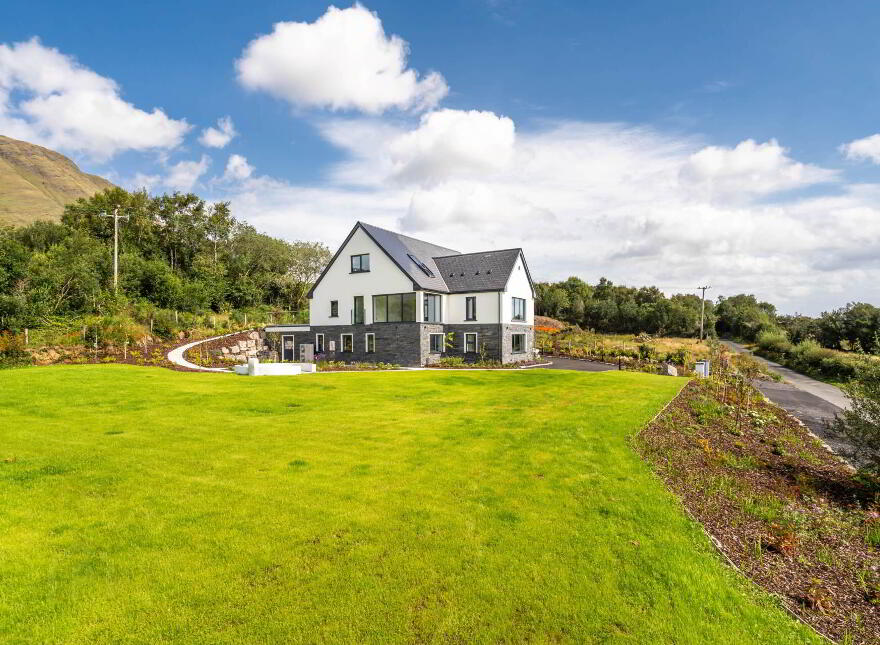 Rose Wood, Derry, Toormakeady, F12AE64