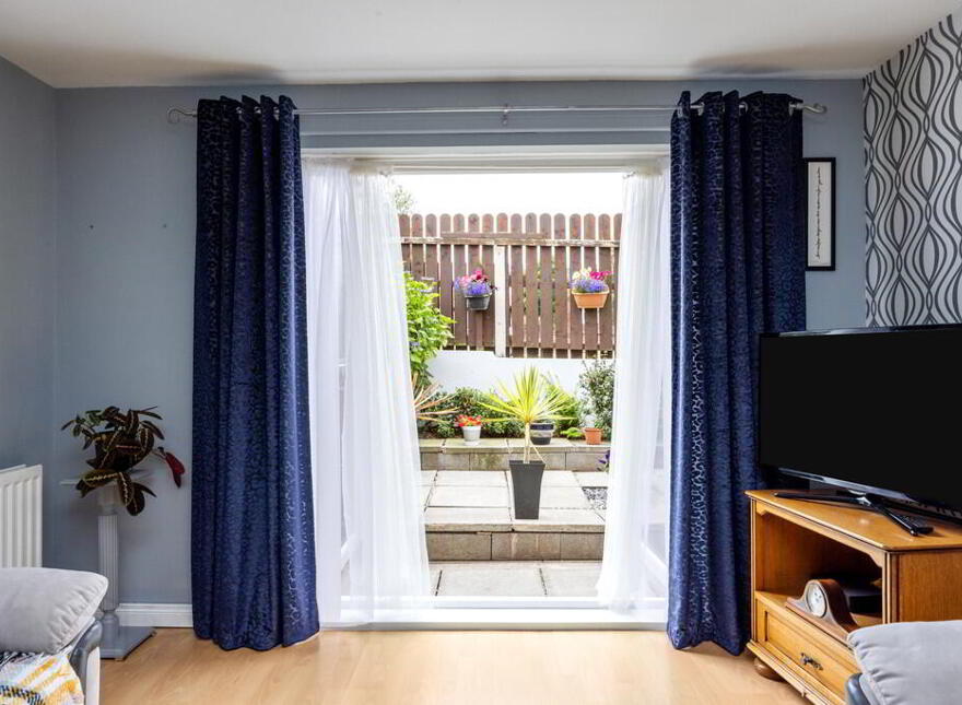 1 Tudor Dale Court, Belfast, BT4 1SW
