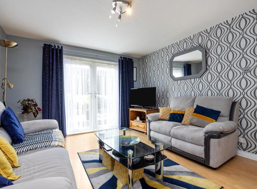 1 Tudor Dale Court, Belfast, BT4 1SW