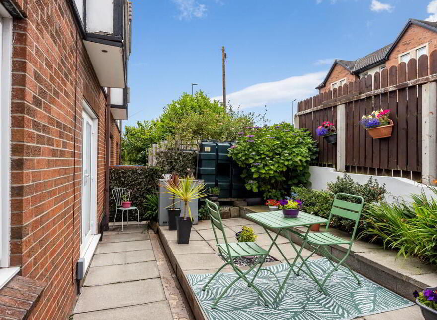 1 Tudor Dale Court, Belfast, BT4 1SW