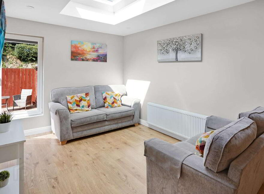 19 Oak Grove, Kingscourt, A82K7D5