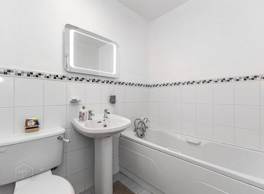 Flat 11 Cromwell Court, 110 Cromwell Road, Belfast, BT7 1NE