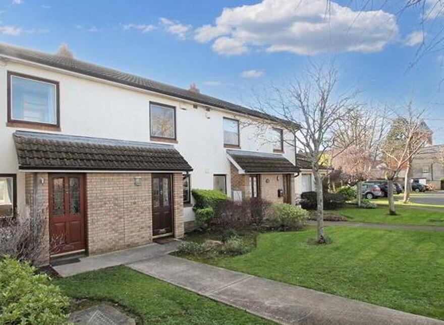 18 The Poplars, Monkstown Valley, Monkstown, A94A3X7 photo