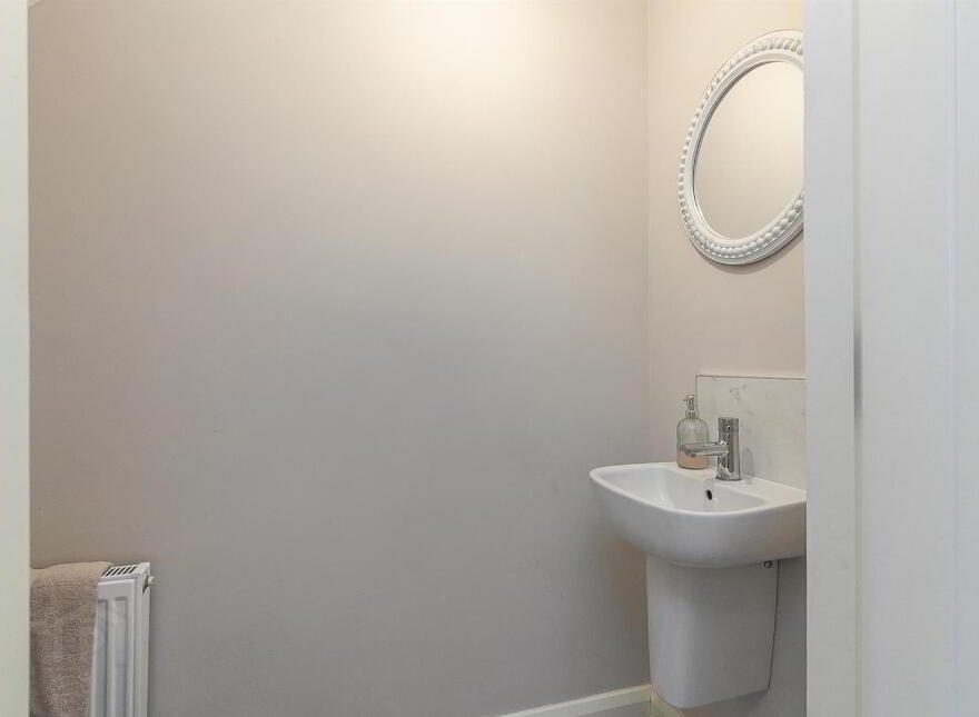 18 Ashbourne Manor, Carrickfergus, BT38 8PB
