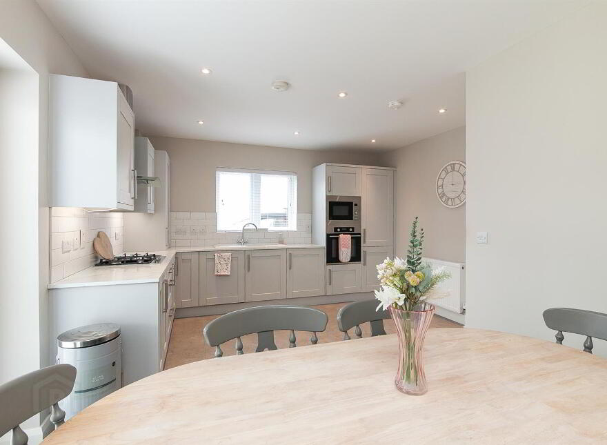18 Ashbourne Manor, Carrickfergus, BT38 8PB