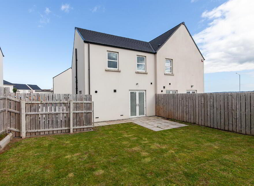 18 Ashbourne Manor, Carrickfergus, BT38 8PB