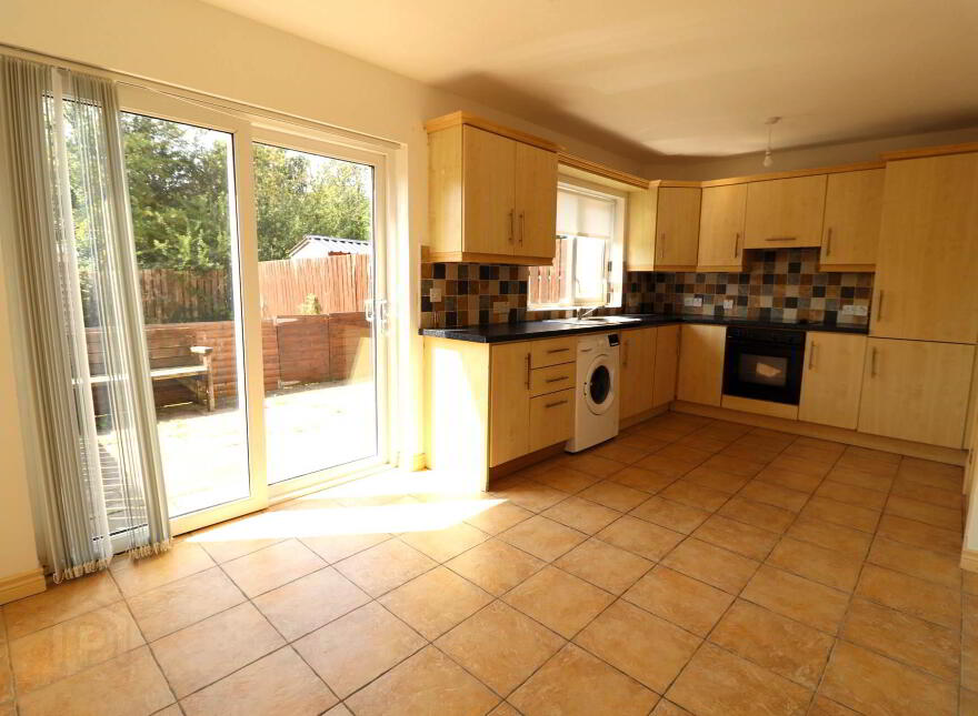 43 The Meadows, Irvinestown, Enniskillen, BT94 1EU