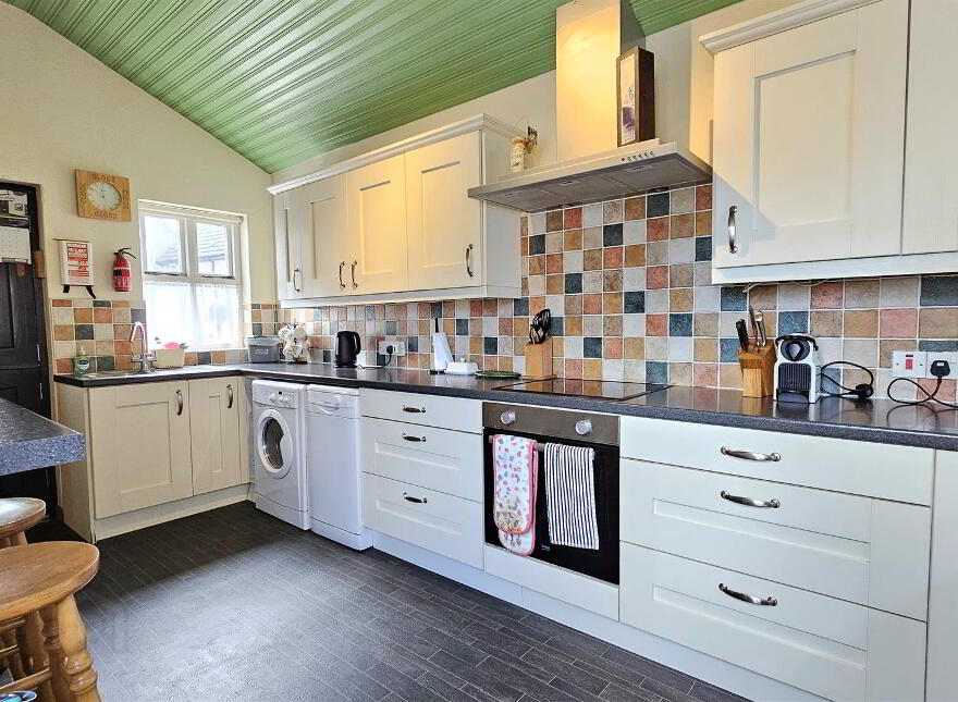 33 Boneybefore, Carrickfergus, BT38 7EQ