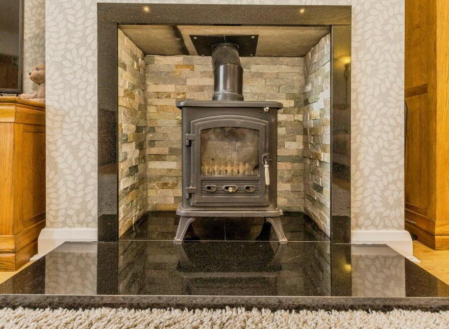 2 Causeway Lodge, Lisburn, BT28 2BZ